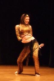Naomi dances to Piper's Stray Cat choreography at Belly Dance Magic 2007 409R