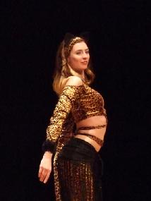 Naomi dances to Piper's Stray Cat choreography at Belly Dance Magic 2007 400R