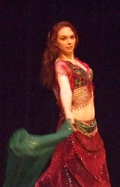 Piper's lyrical and dynamic veil dancing at Belly Dance Magic 2007 511B
